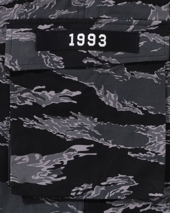 pantalones militares de ajuste relajado con camuflaje de tigre hombres negro 26D80335 A Bathing Ape