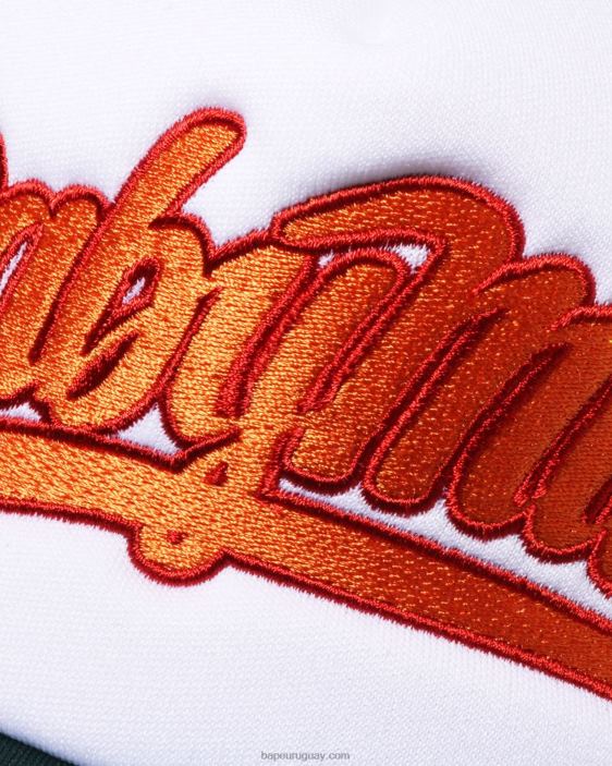 gorra de malla con bordado baby milo mujer selva profunda 26D801143 A Bathing Ape