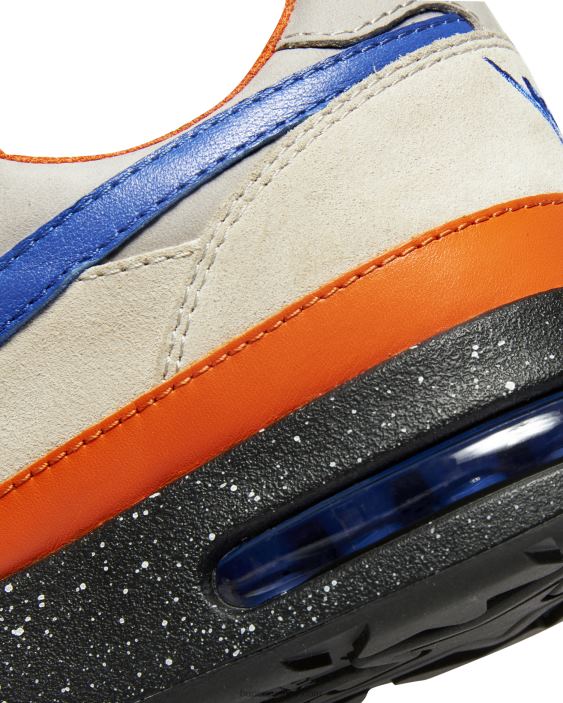 estación de la carretera #2 mujer de color crema 26D801235 A Bathing Ape