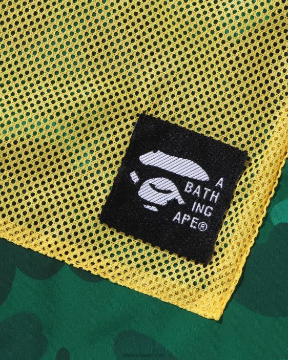 shorts con bolsillo de malla de camuflaje de color niños Esmeralda 26D801596 A Bathing Ape