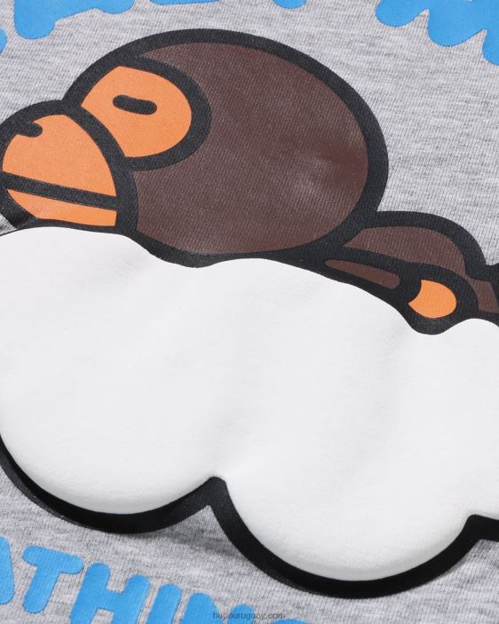 baby milo duerme en la camiseta de la nube niños gris 26D801508 A Bathing Ape