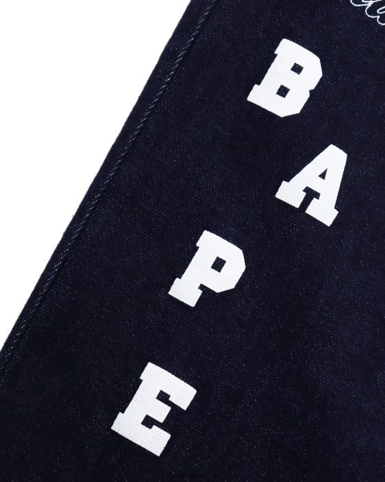 pantalones de mezclilla con múltiples estampados niños mezclilla 26D801765 A Bathing Ape